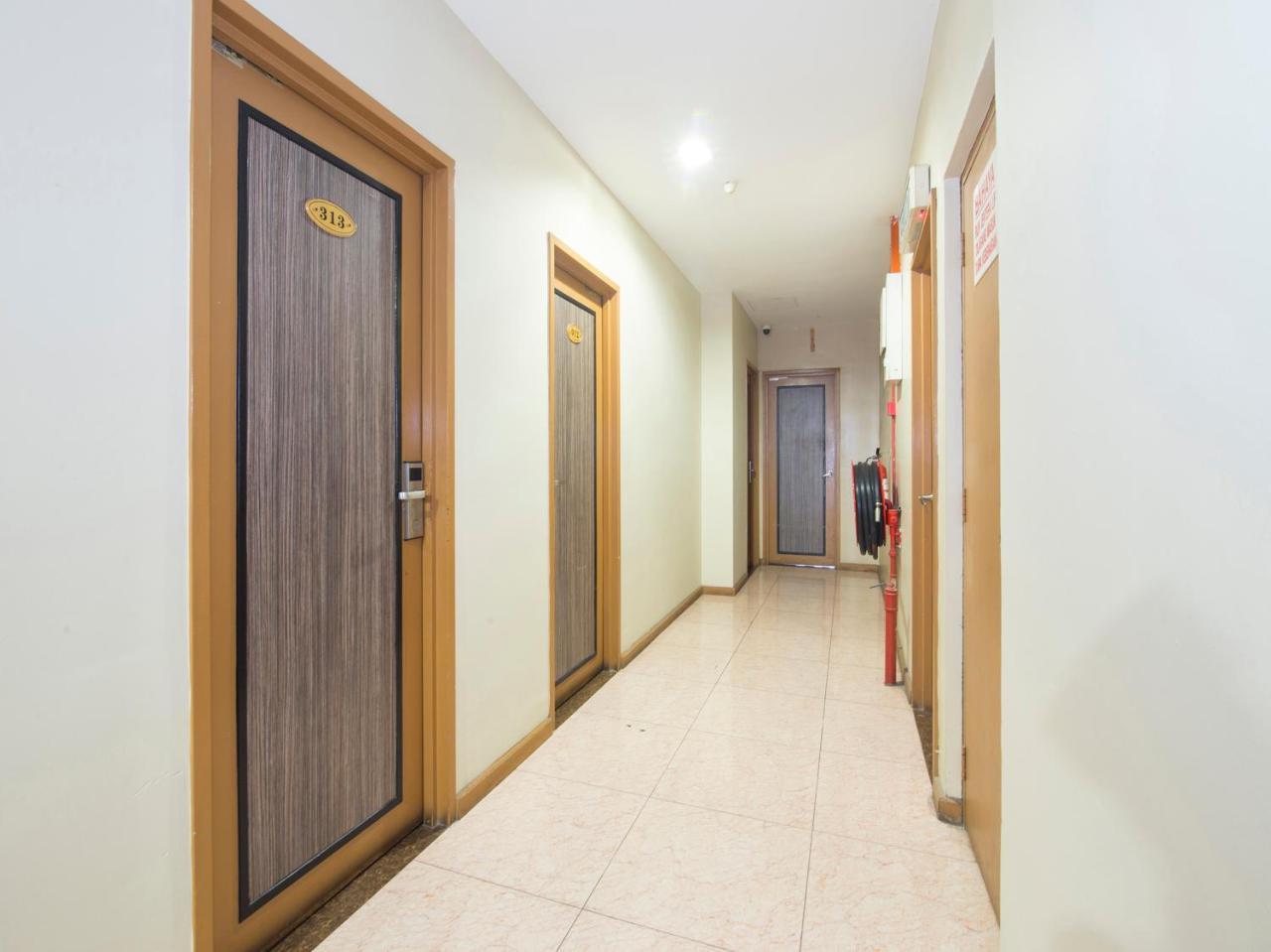קואלה לומפור Oyo 422 Hotel Reno מראה חיצוני תמונה