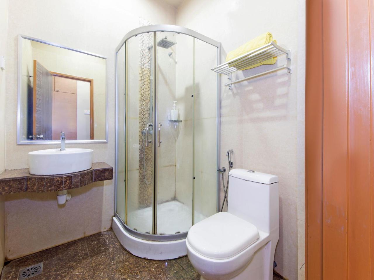 קואלה לומפור Oyo 422 Hotel Reno מראה חיצוני תמונה