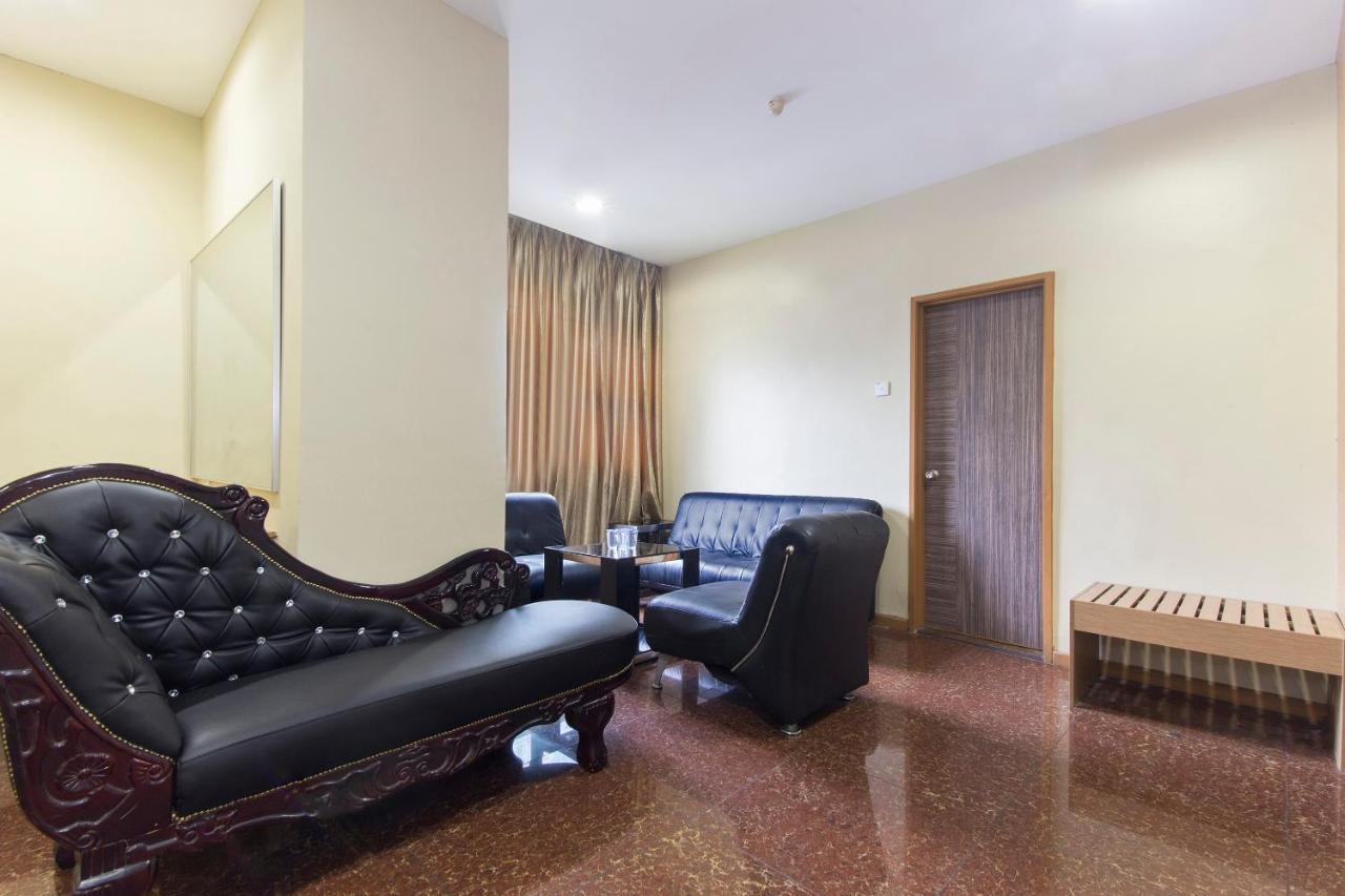 קואלה לומפור Oyo 422 Hotel Reno מראה חיצוני תמונה