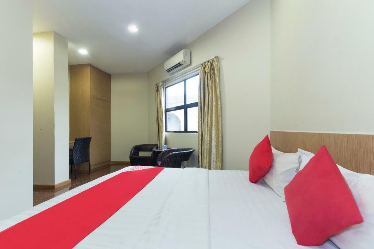 קואלה לומפור Oyo 422 Hotel Reno מראה חיצוני תמונה